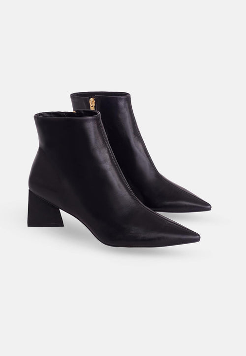 Black Sheepskin Leather Ankle Boots Mabea – Women’s Pointed-Toe Block Heel